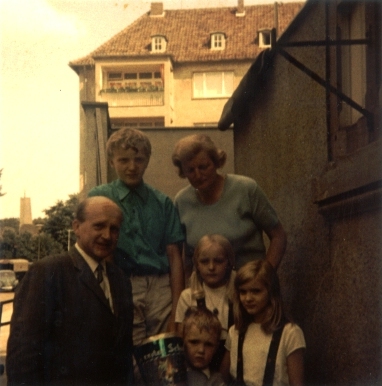 Farbphoto aus dem Jahr 1967 von der  Struckmannstraße Ecke  Sprengerstraße 46.