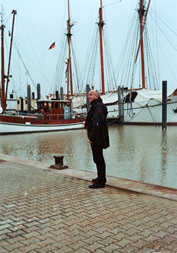 Farbphoto von dem Ditzumer Hafen im Oktober 2007. Photographin: I.O.