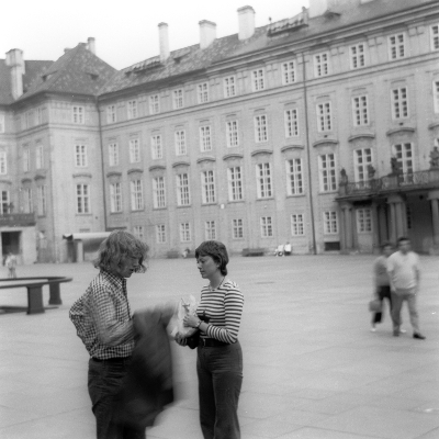 Schwarz-Weiß-Foto: In Prag im Jahre 1973.